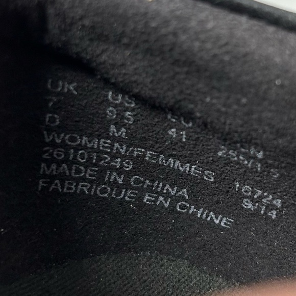 Clarks PROMISE MAY Womens Bootie Shoe Sz 9.5 M Black Leather Side Zipper. - Picture 12 of 12